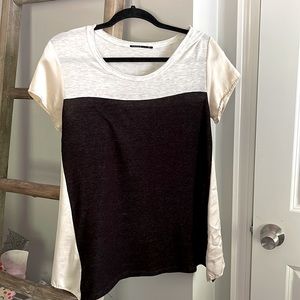 Cotton and satin texture in sleeves and side beautiful grey and ivory tee
